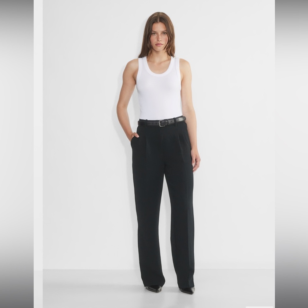 Aritzia Effortless Pant Crepe Trousers Crepette Wilfred Black Pleated Pants 00